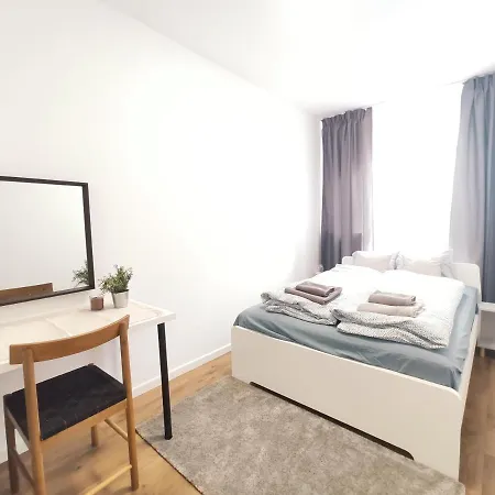 Mogilska 120d By Homeprime Apartman