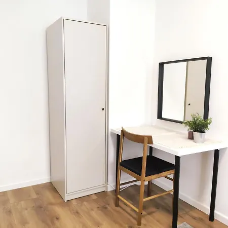 Mogilska 120d By Homeprime *