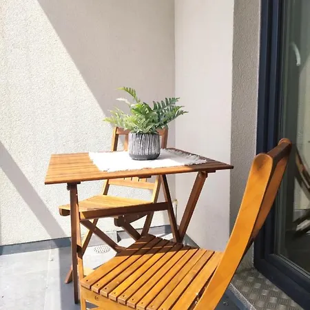 Mogilska 120d By Homeprime Appartamento