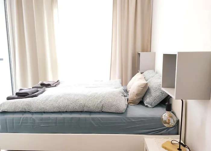 Mogilska 120d By Homeprime *